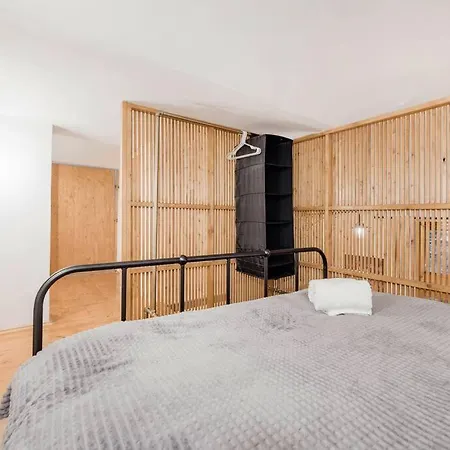 Del Apartment