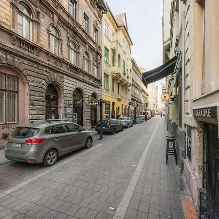 Del Budapest